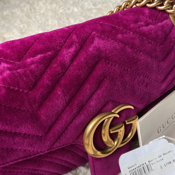 Gucci  GG Metelasse Marmont Small Velvet Shoulder Bag - Picture 10 of 13